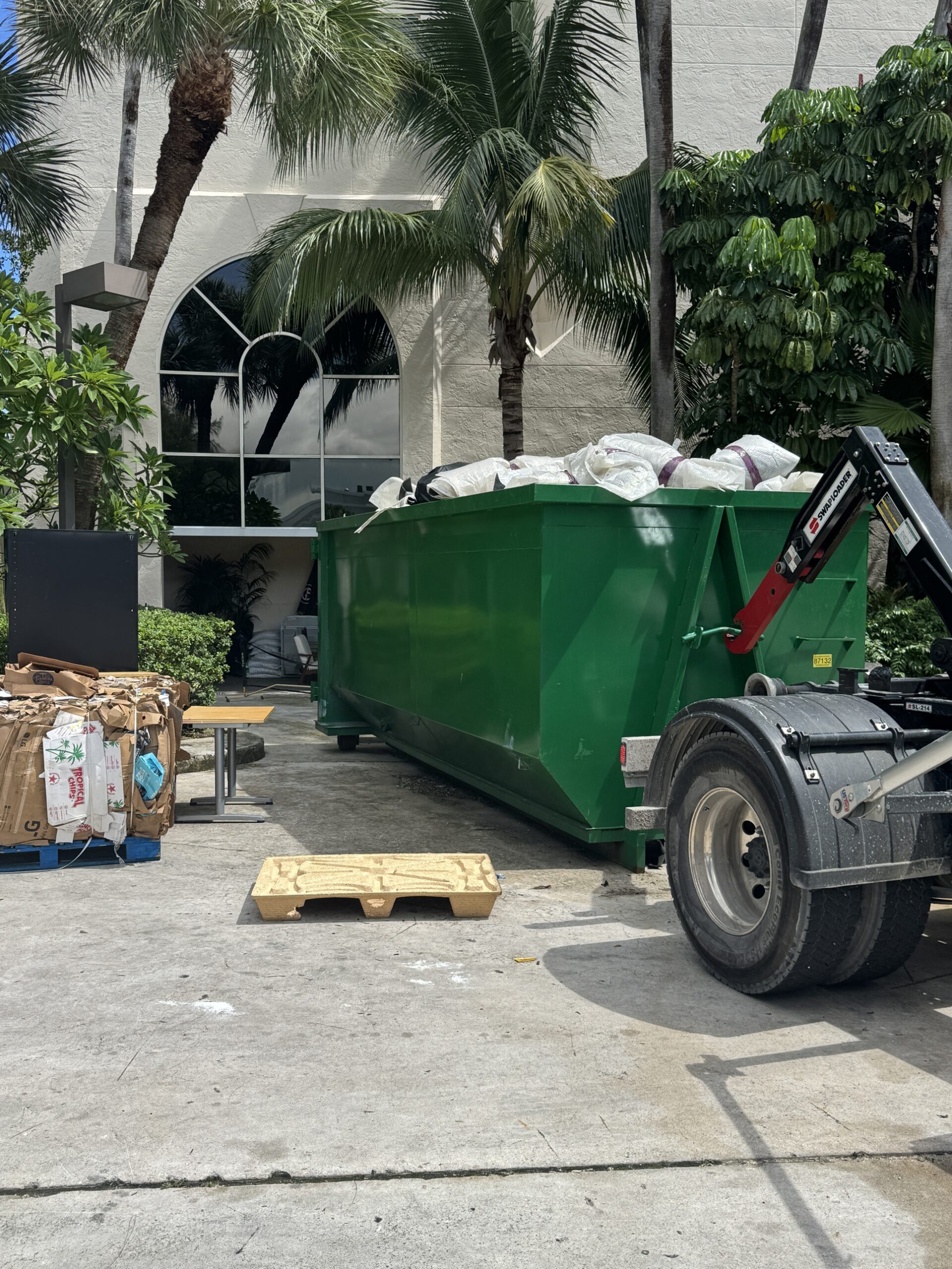 South Palm Beach Dumpster Rentals (33480),30-yard roll-off dumpster in South Palm Beach, FL (33480)